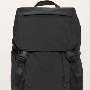 NWT Lululemon Command The Day Backpack Black